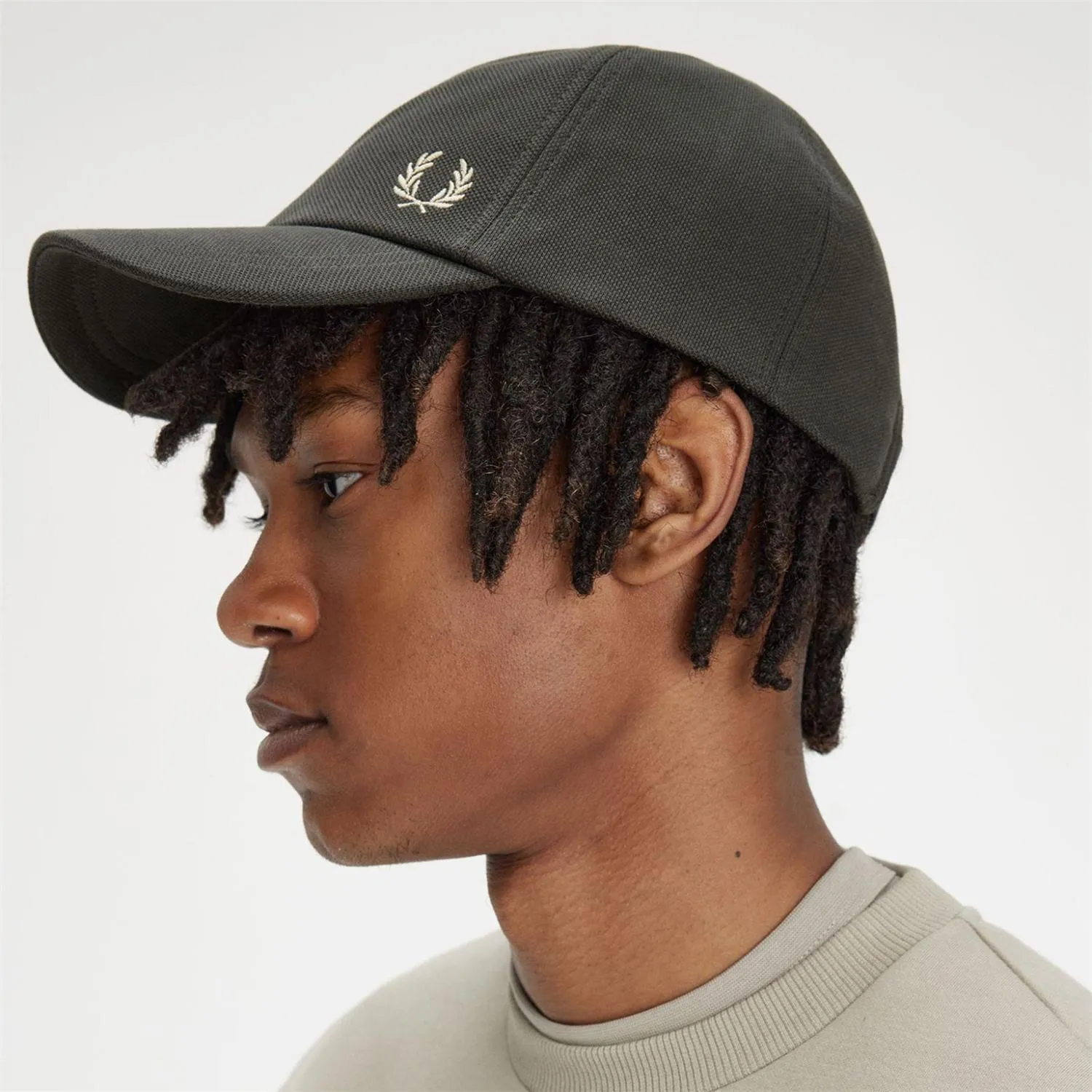 03776 Fred Perry Pique Classic Cap